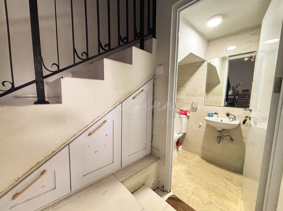 DIJUAL Rumah 2 Lantai Banjar Wijaya Cluster Malberry Semi Furnished - Foto 5