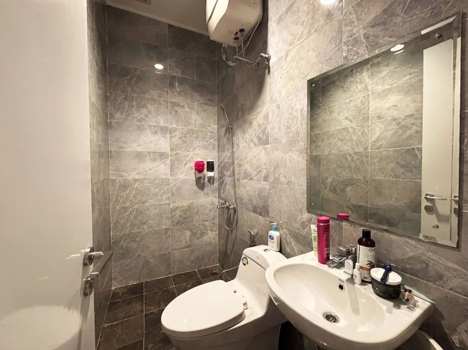 DIJUAL Rumah 2 Lantai Banjar Wijaya Cluster Malberry Semi Furnished - Foto 10