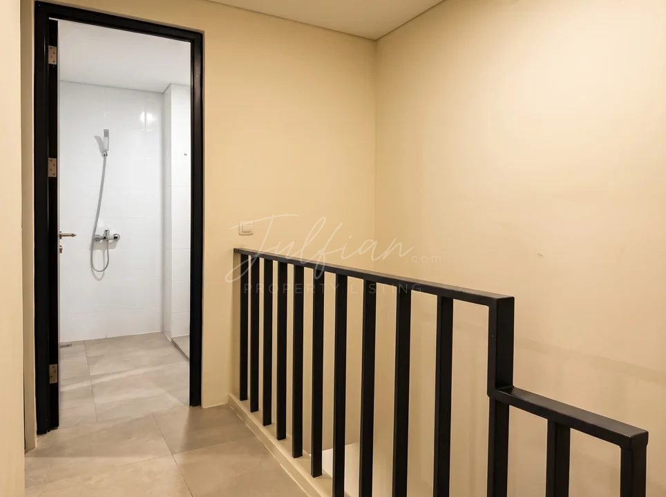 DISEWAKAN Rumah 2 Lantai Fully Furnished Myza BSD City - Foto 8
