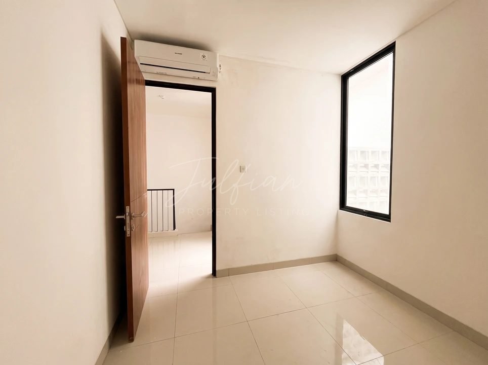 Rumah 2 Lantai Giantara Serpong City Cluster Nerin Sudah Renov - Foto 12